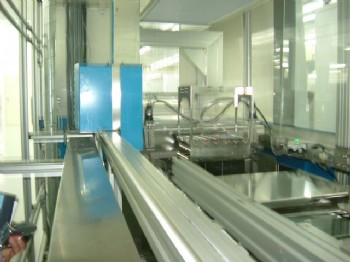 HR-光学部件清洗机内部