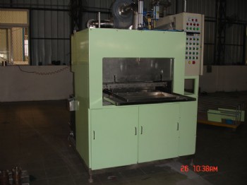 HR-单工位机高压喷淋清洗机